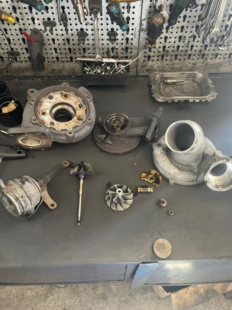 Turbina desfacuta Volkswagen Touareg