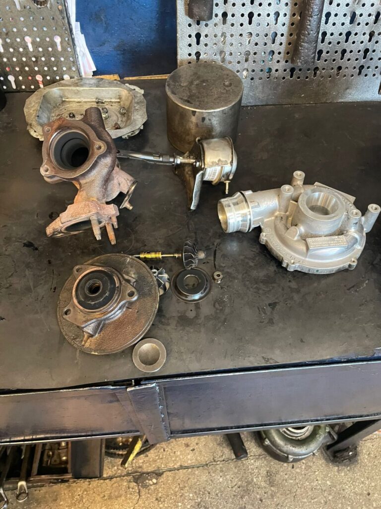 Turbina Dacia Duster Desfacuta