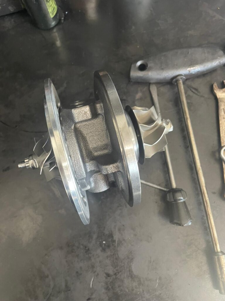 Miezul turbosuflantei Renault Laguna