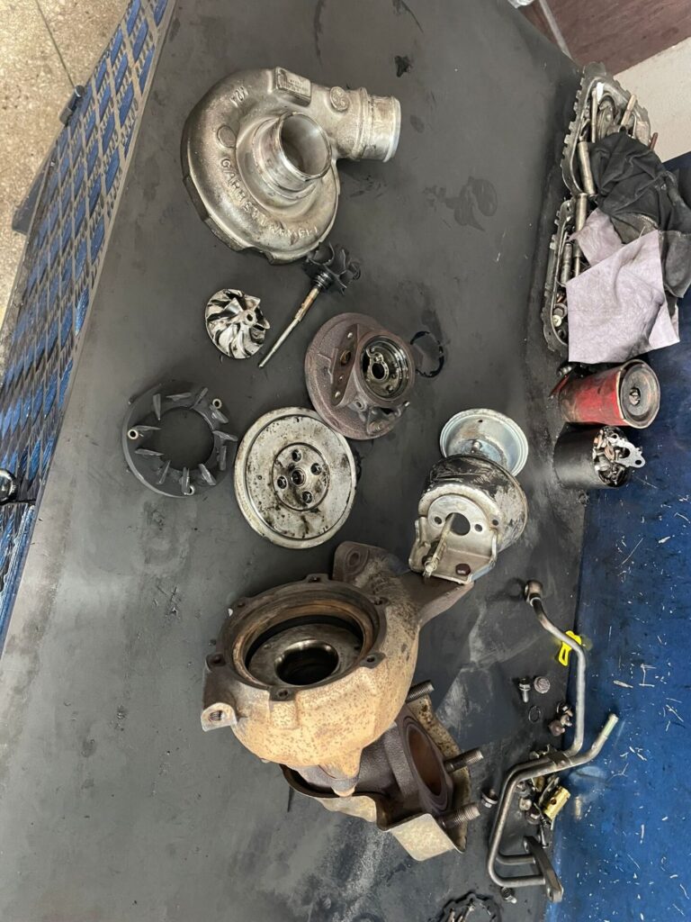 Turbina Honda Accord descompusa