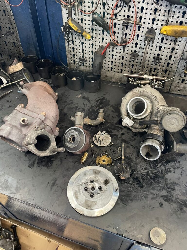 Turbosuflanta Kia Sorento dezasamblata