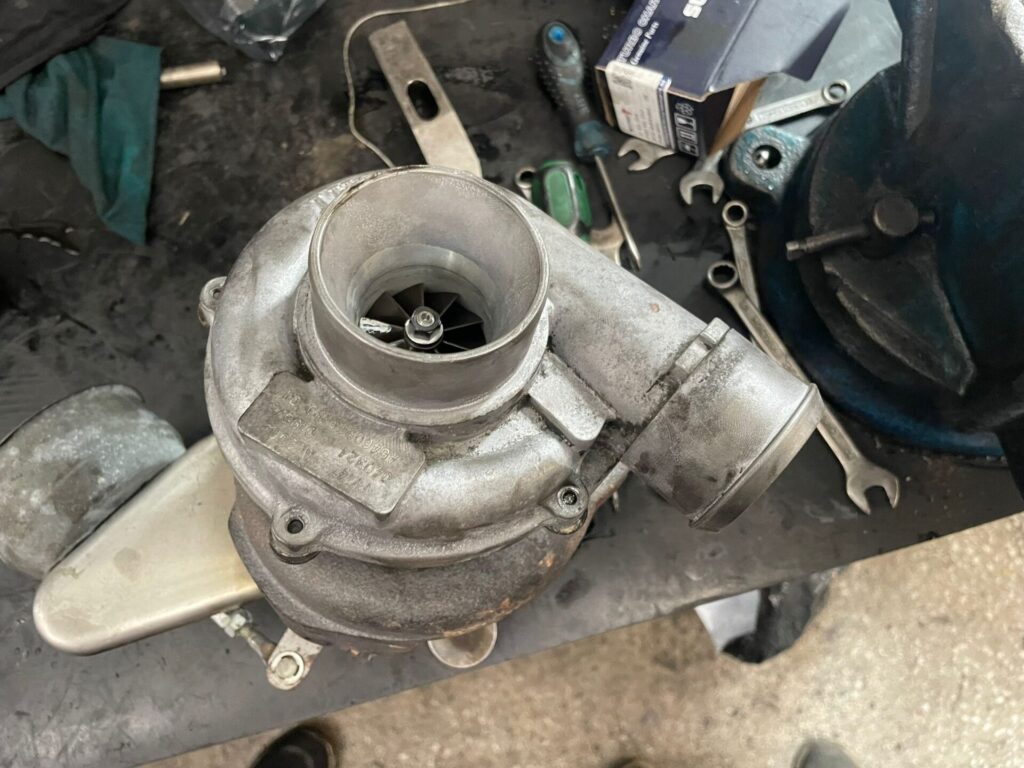 Turbina Mercedes Viano dezasamblata