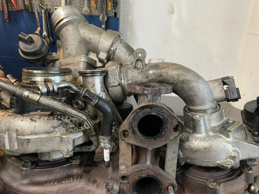 Turbosuflanta BMW 730D desfacuta