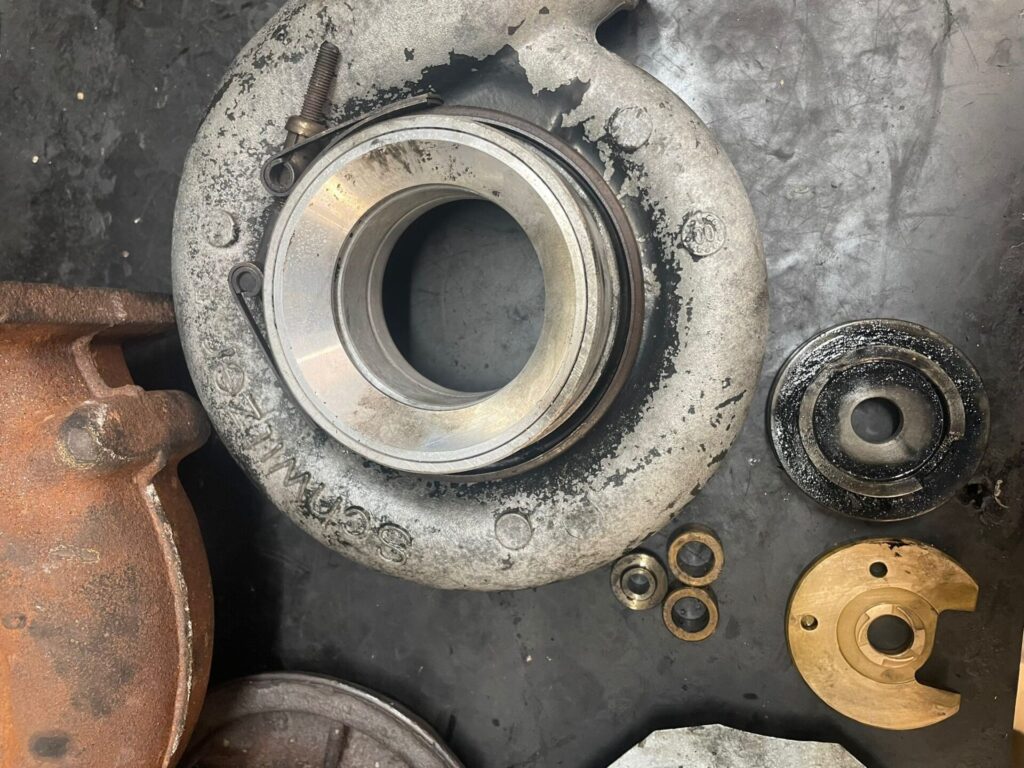 Turbina Komatsu desfacuta