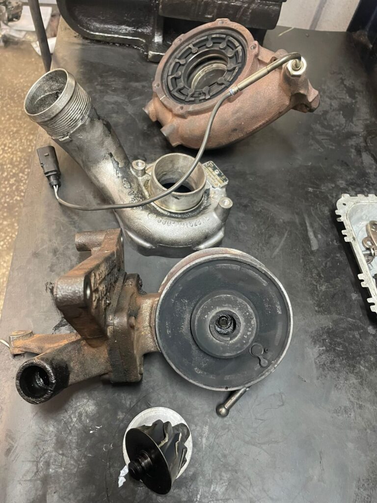 Turbina Audi Q7 desfacuta