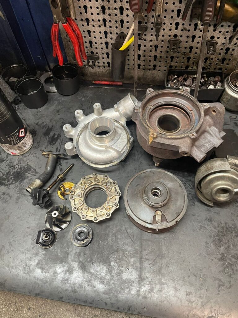 Turbina desfacuta Mitsubishi