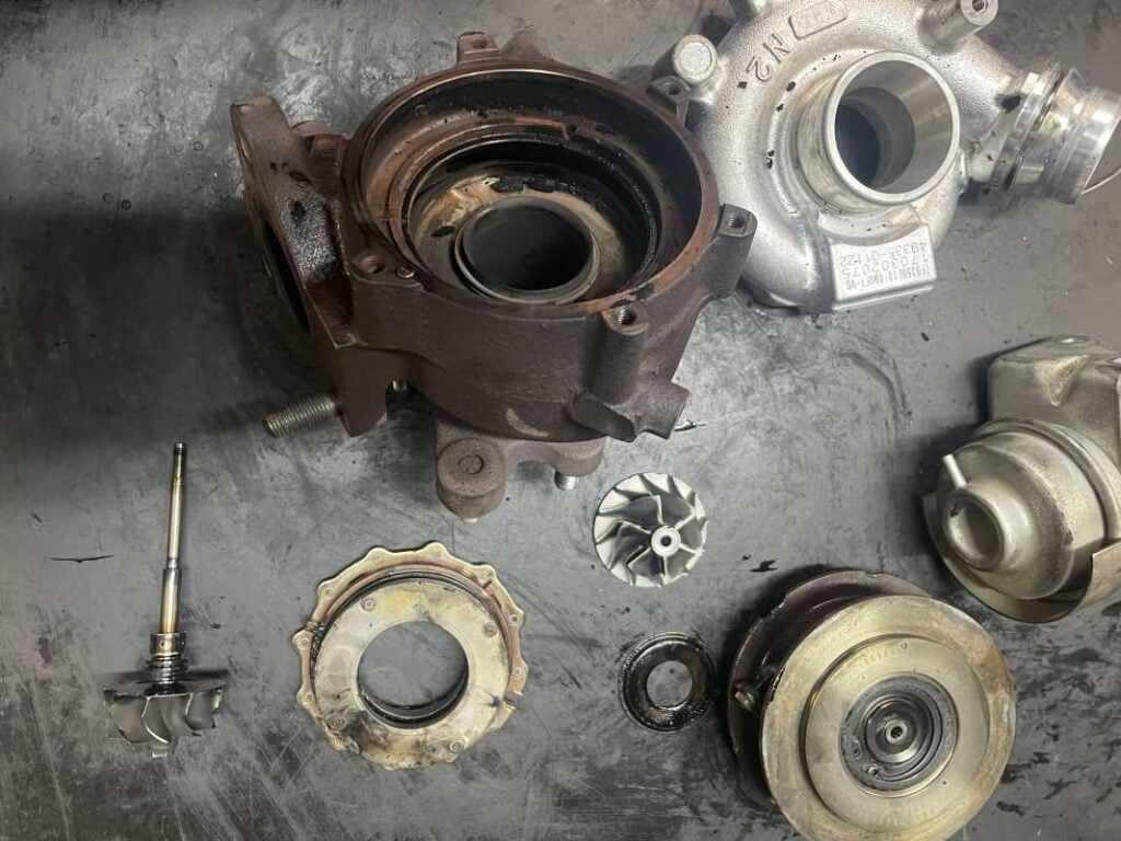 Piese turbina Mitsubishi Outlander