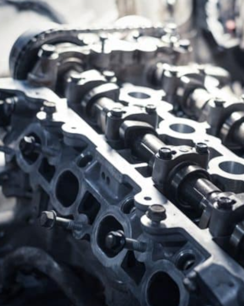 Verificare fisuri chiulase - serviciu de reparatie chiulasa.